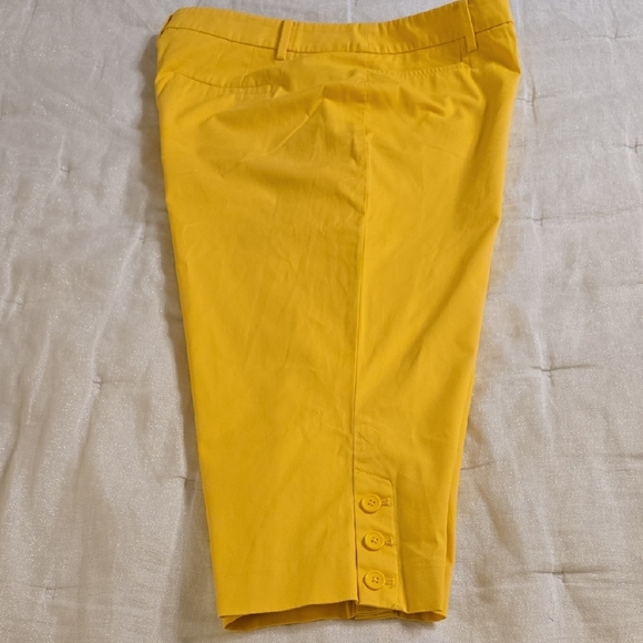Talbots Yellow Capris Casual Cotton Blend - Picture 1 of 10